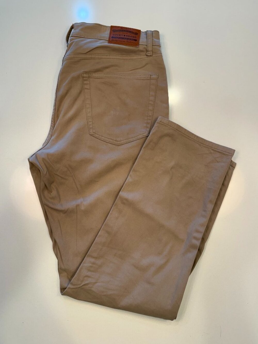 Lucky Brand Jeans Men's 410 Athletic Straight Leg Jeans, Tan, Men's 34/32 (actua